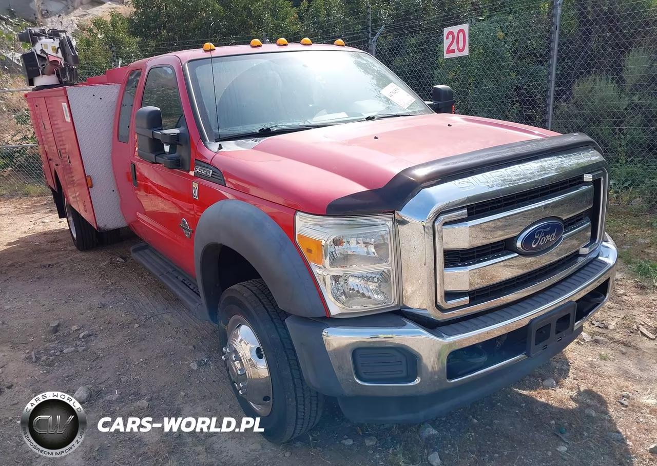 2015 Ford F-550 Chassis Xl