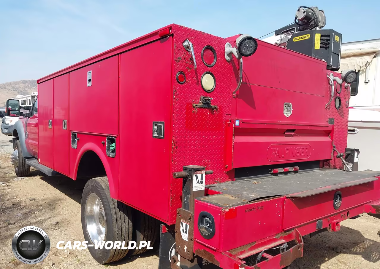 2015 Ford F-550 Chassis Xl VIN:1FD0X5HT1FED10723 - 3