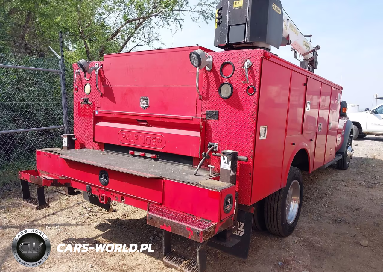 2015 Ford F-550 Chassis Xl VIN:1FD0X5HT1FED10723 - 4