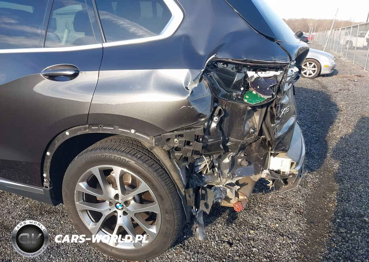 2021 BMW X5 xDrive40I VIN:5UXCR6C01M9D98663 - 6
