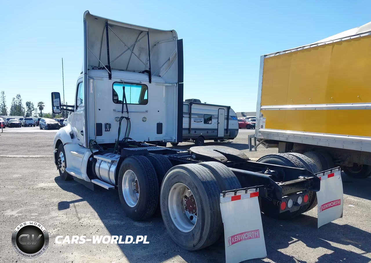 2019 Kenworth T680 VIN:1XKYD49X2KJ219560 - 3