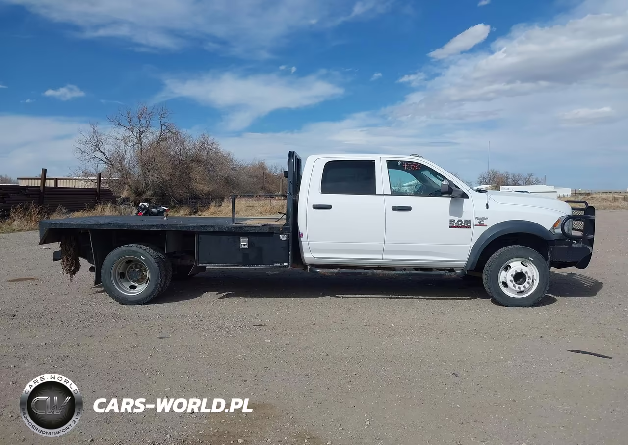 2017 Ram 5500 Chassis Tradesman-Slt-Laramie VIN:3C7WRNFL2HG782570 - 19