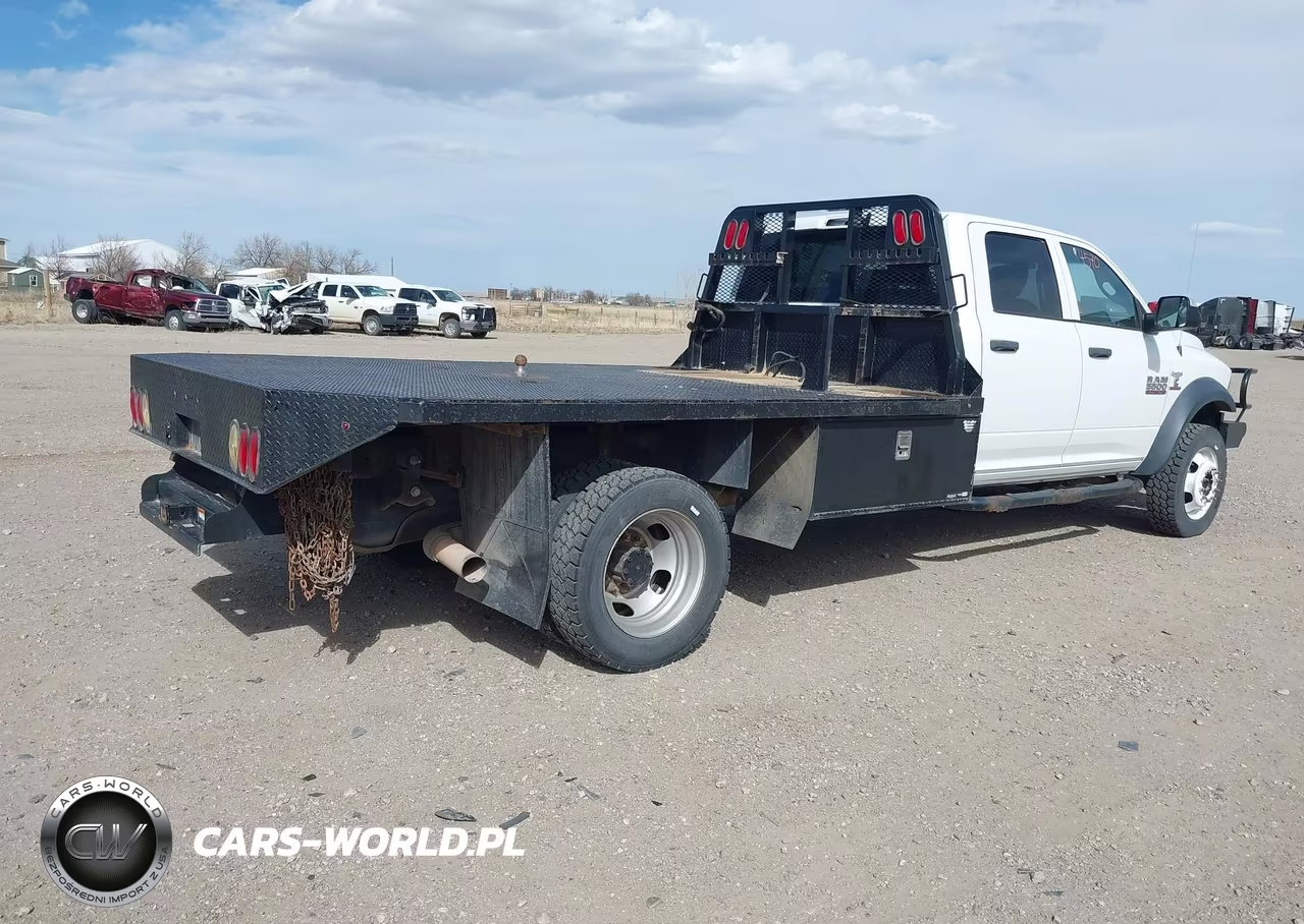 2017 Ram 5500 Chassis Tradesman-Slt-Laramie VIN:3C7WRNFL2HG782570 - 4