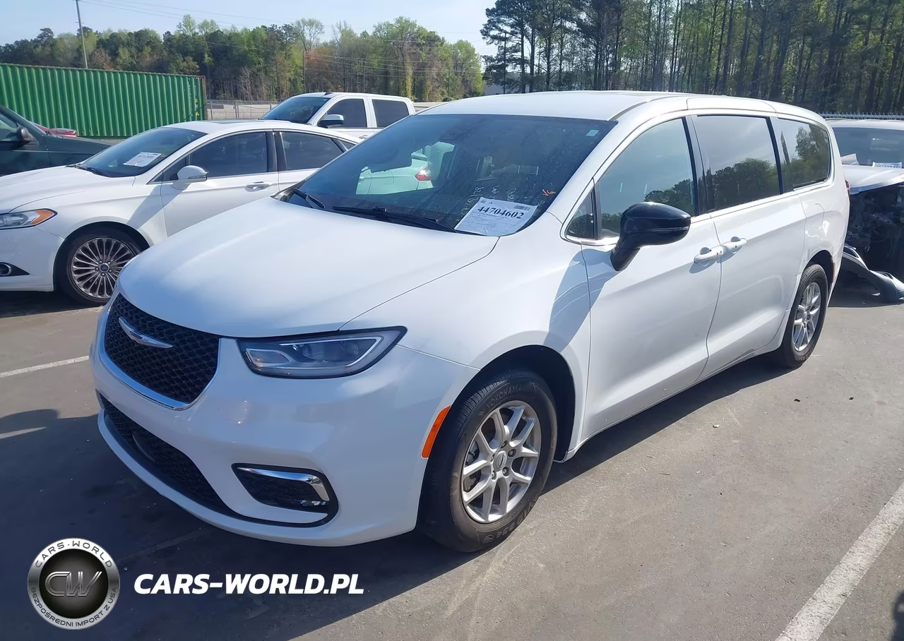 2024 Chrysler Pacifica Touring VIN:2C4RC1FG6RR196487 - 2