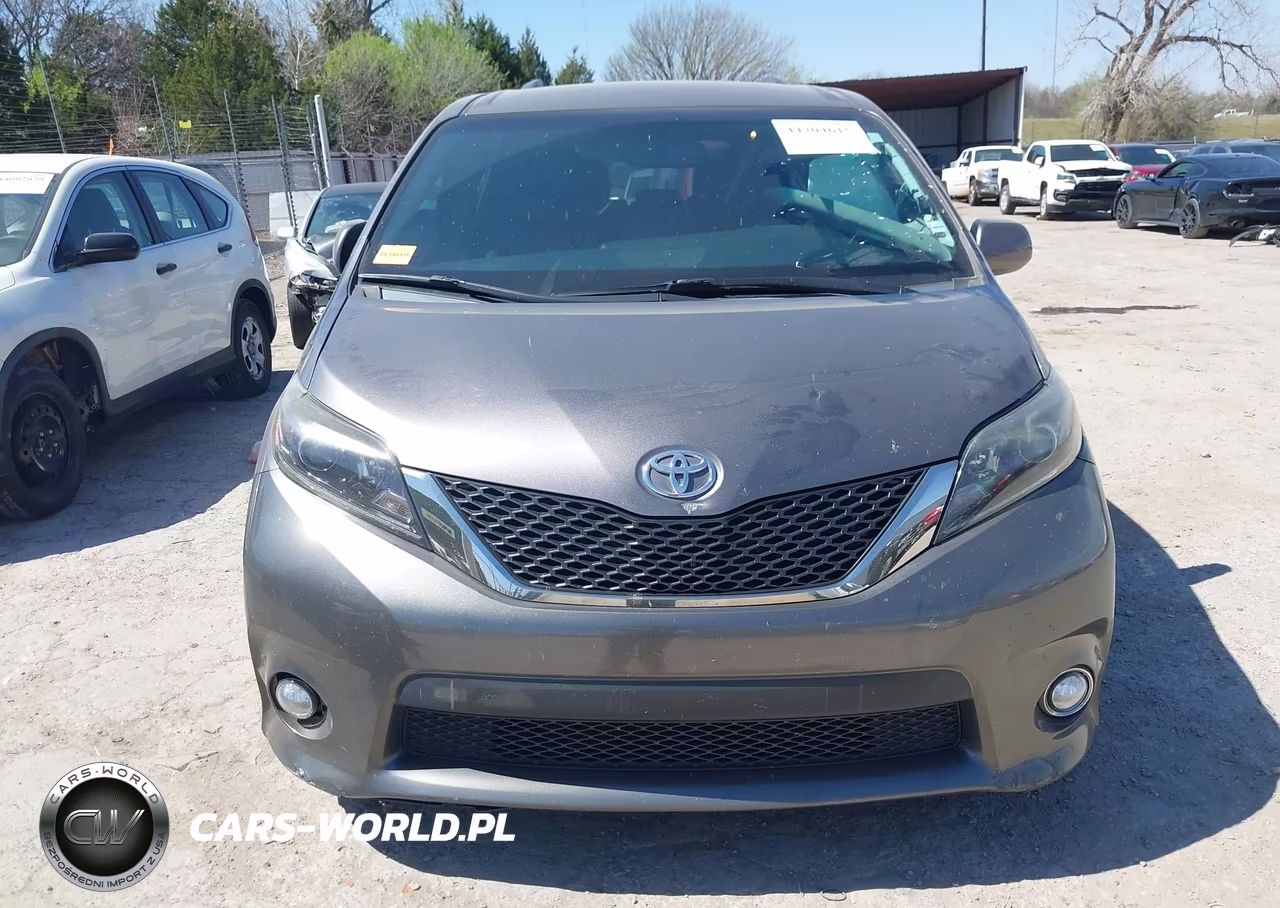 2016 Toyota Sienna Se 8 Passenger VIN:5TDXK3DC8GS700869 - 12