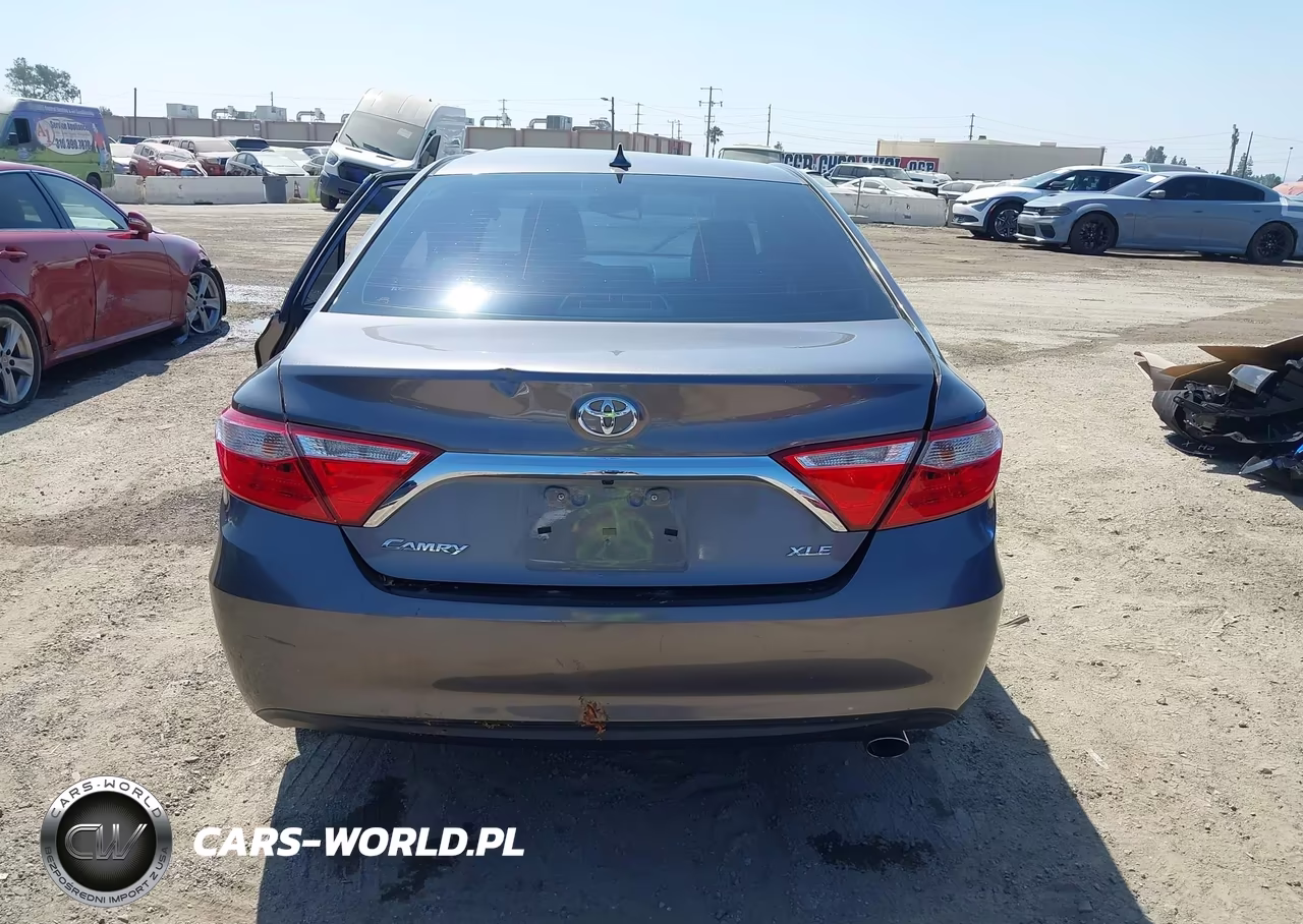 2017 Toyota Camry Xle VIN:4T1BF1FK8HU616275 - 16