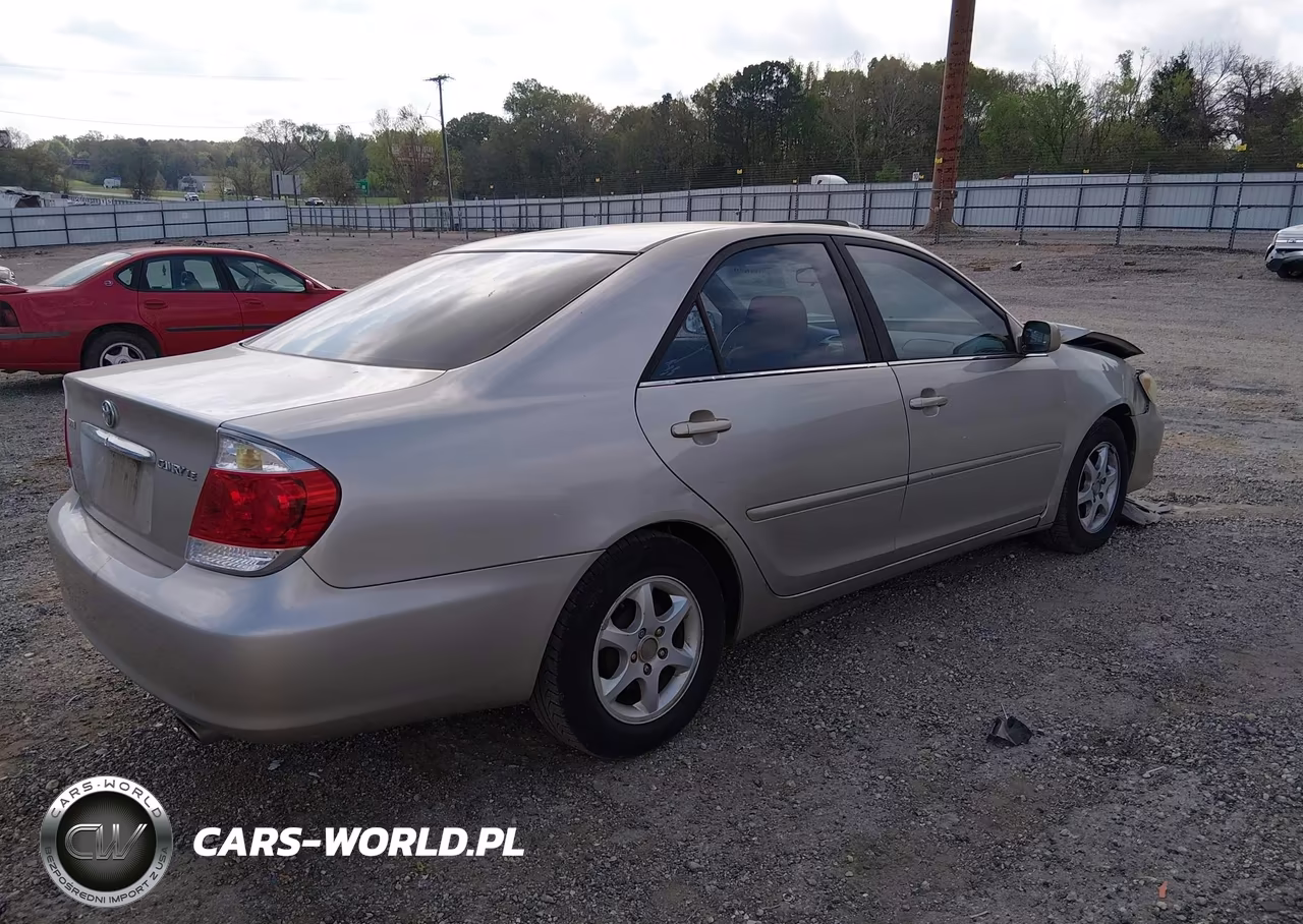 2006 Toyota Camry Le VIN:4T1BE32K76U704249 - 4