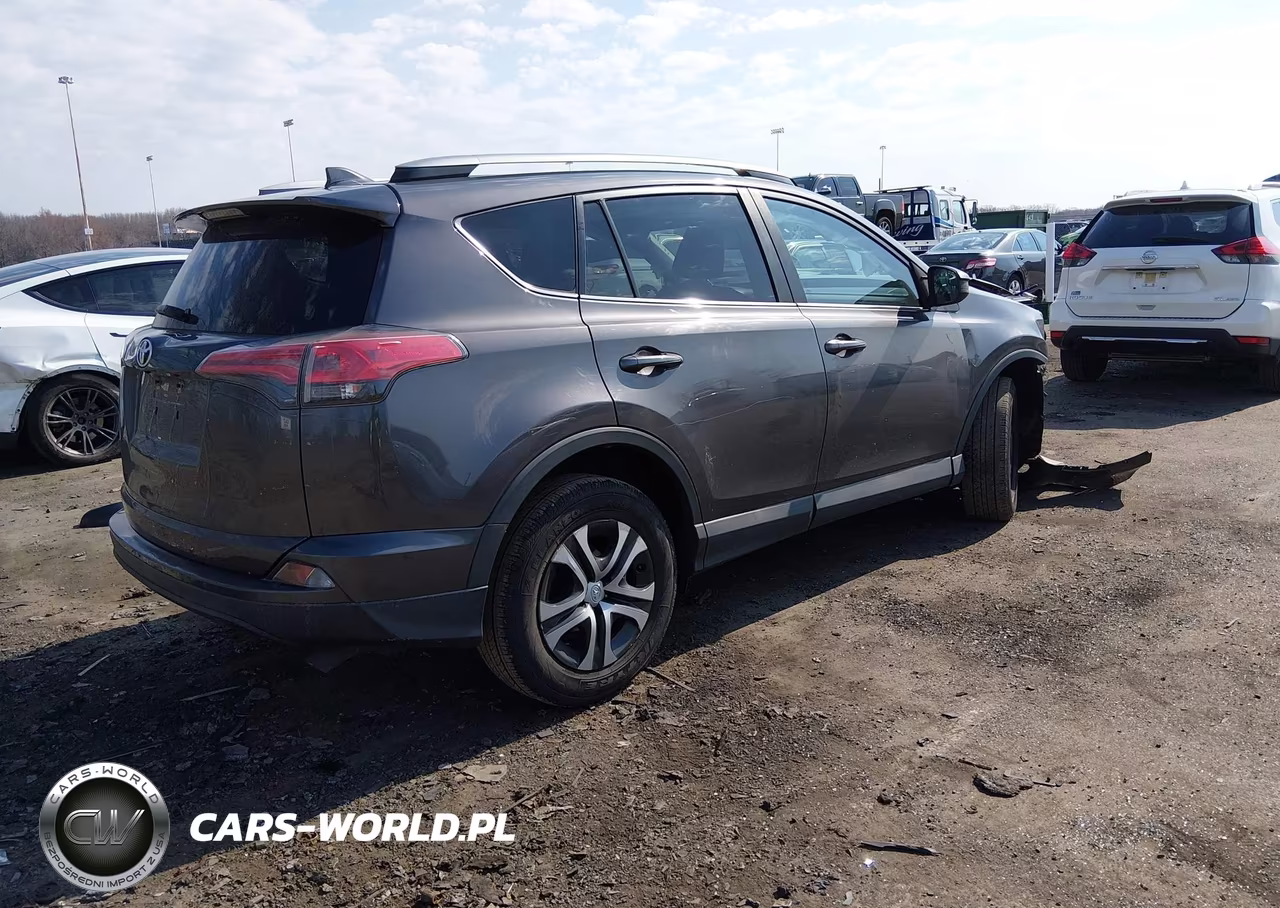 2017 Toyota Rav4 Le VIN:2T3BFREV2HW598129 - 4