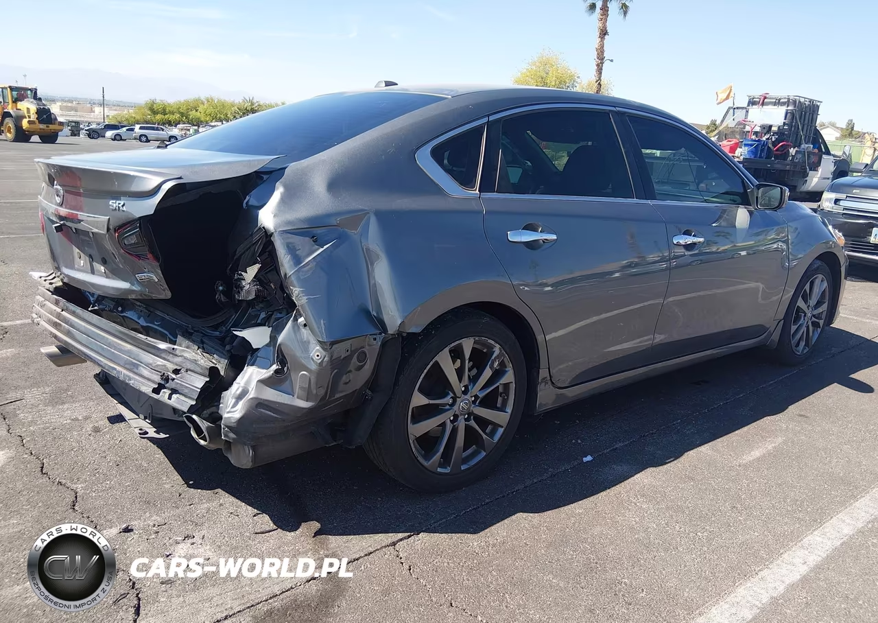 2018 Nissan Altima 2.5 Sr VIN:1N4AL3AP2JC284827 - 4
