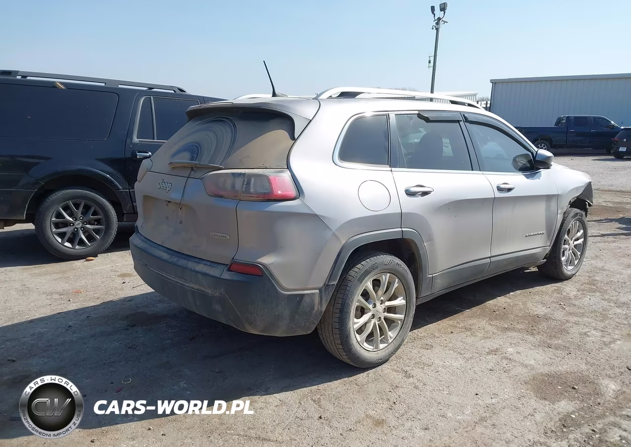 2019 Jeep Cherokee Latitude Fwd VIN:1C4PJLCB6KD171812 - 4