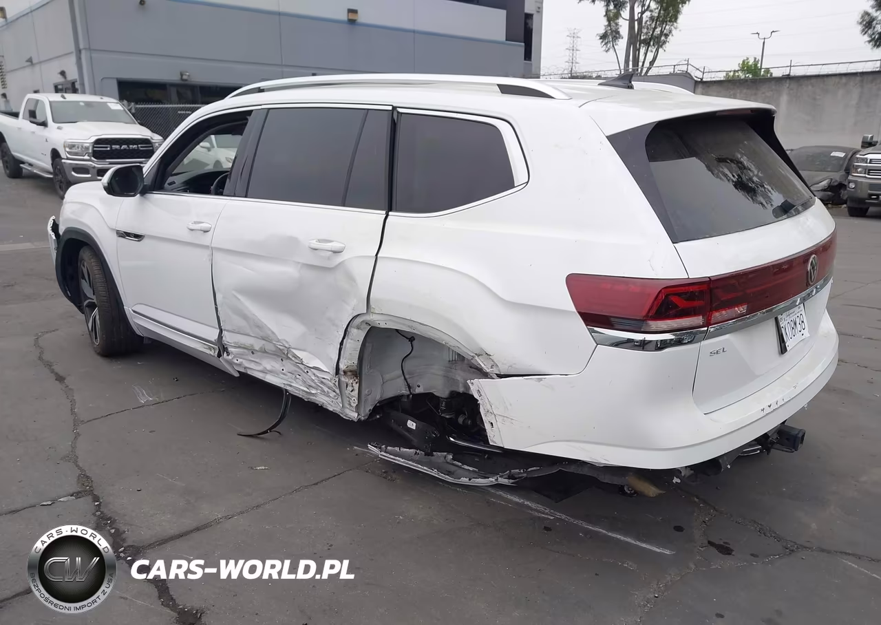 2024 Volkswagen Atlas 2.0T Sel Premium R-Line VIN:1V2FR2CA4RC569590 - 3