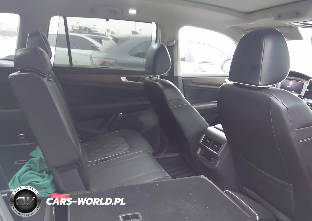 2024 Volkswagen Atlas 2.0T Sel Premium R-Line VIN:1V2FR2CA4RC569590 - 8