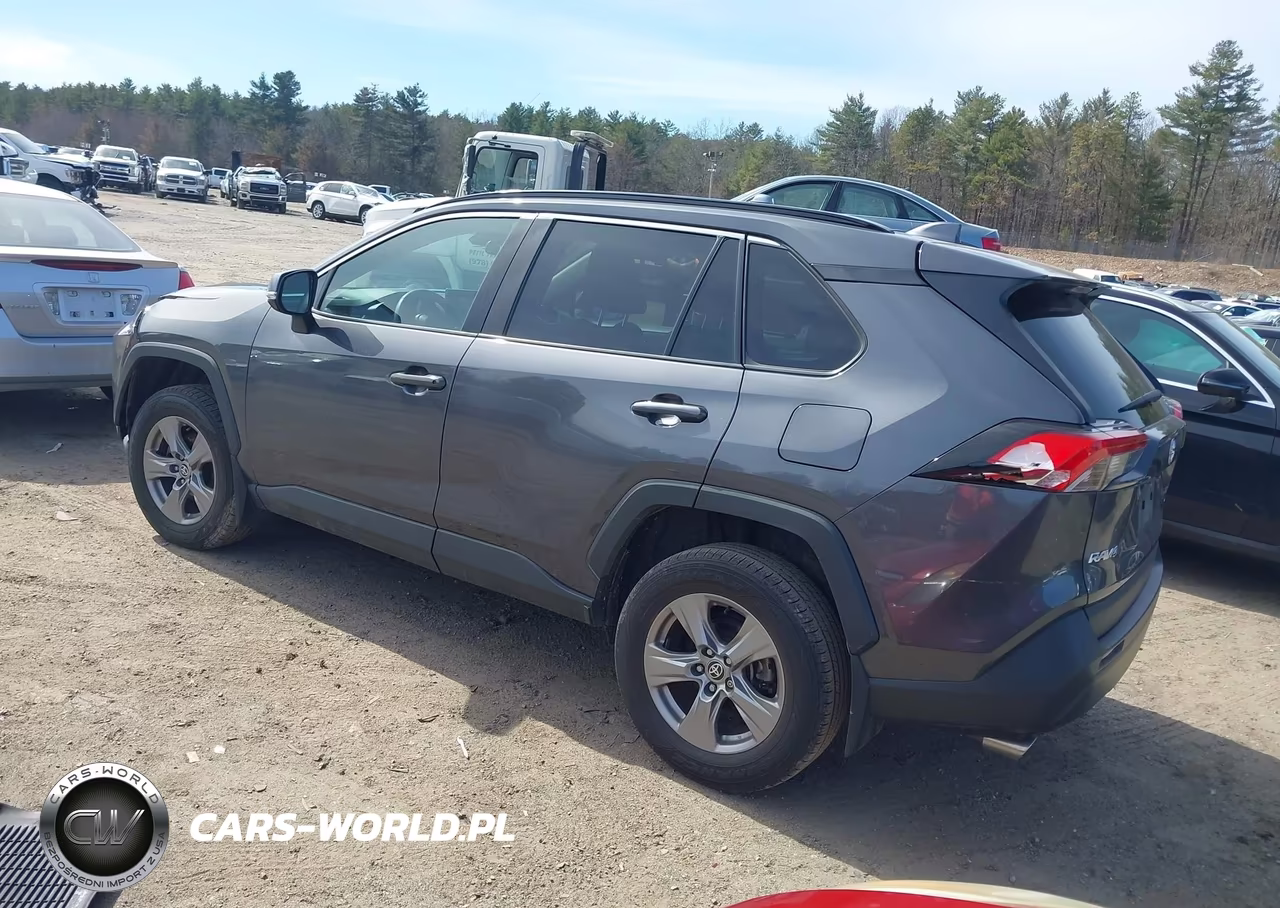 2022 Toyota Rav4 Xle VIN:2T3W1RFV2NW219463 - 3
