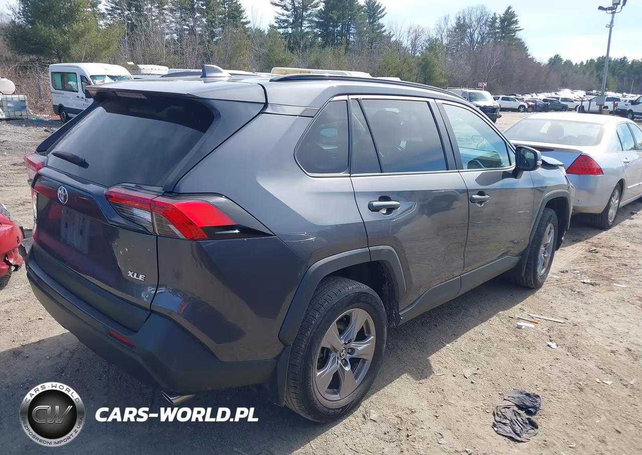 2022 Toyota Rav4 Xle VIN:2T3W1RFV2NW219463 - 4