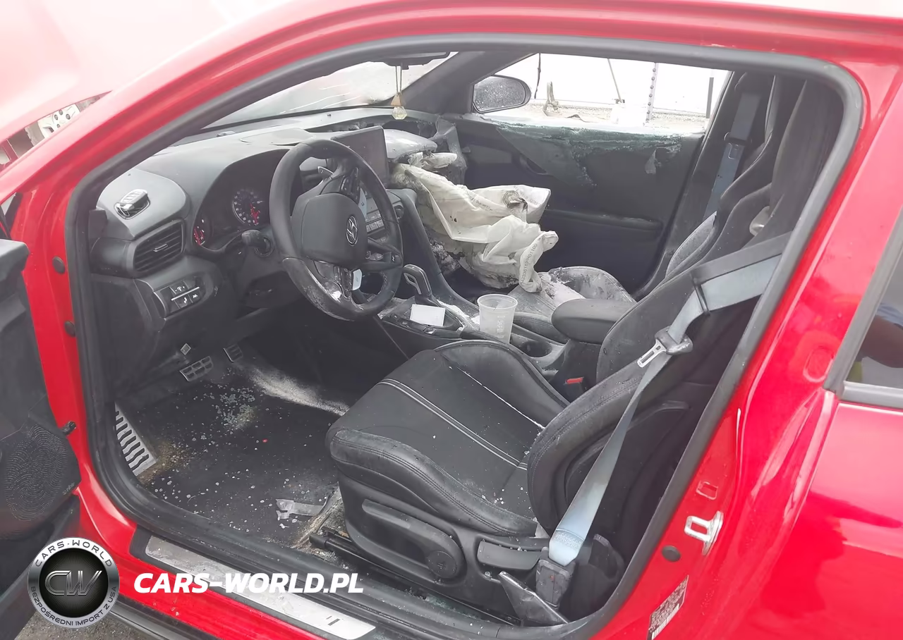 2021 Hyundai Veloster N VIN:KMHT36AHXMU009682 - 13