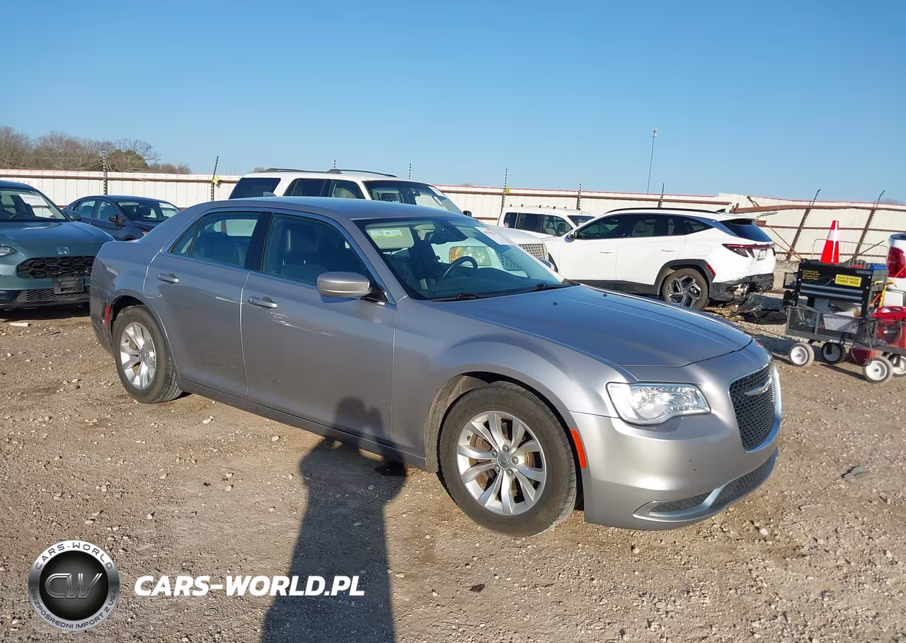 2016 Chrysler 300 Limited
