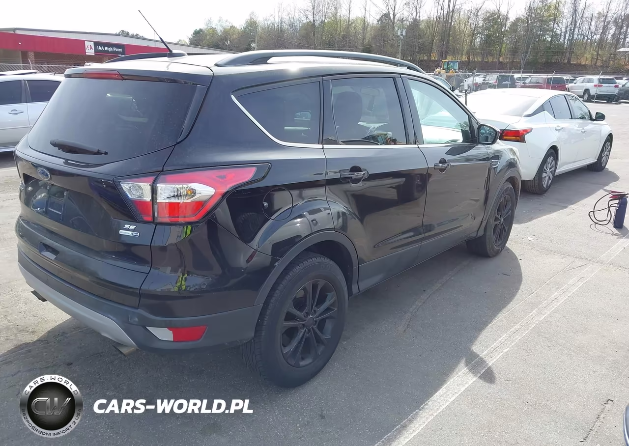 2018 Ford Escape Se VIN:1FMCU9GD0JUC74612 - 4