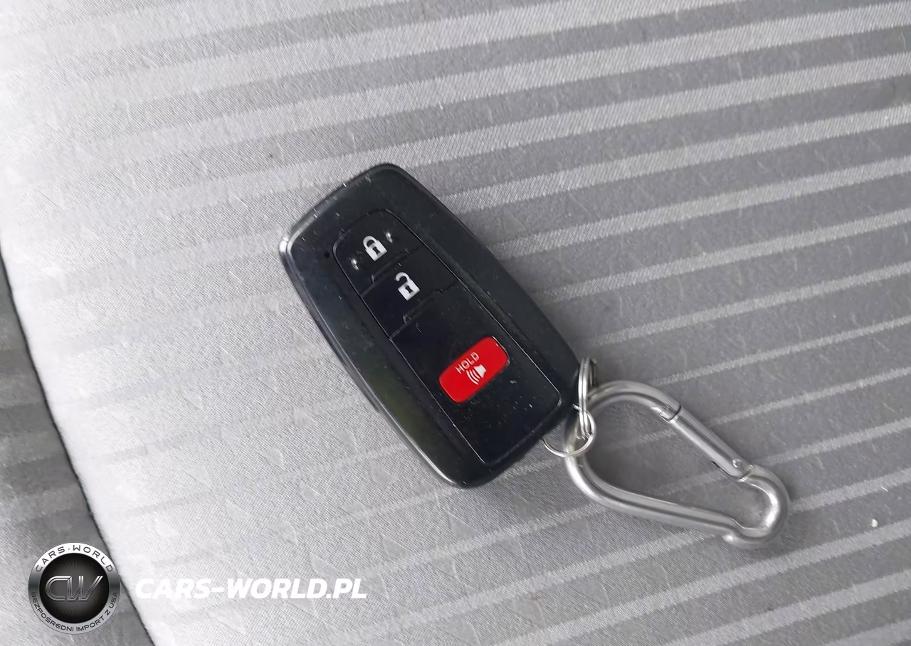 2017 Toyota Prius Two VIN:JTDKBRFU0H3567532 - 11