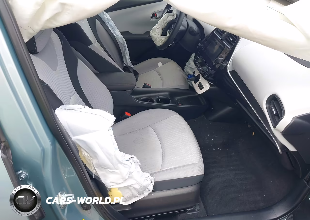 2017 Toyota Prius Two VIN:JTDKBRFU0H3567532 - 5