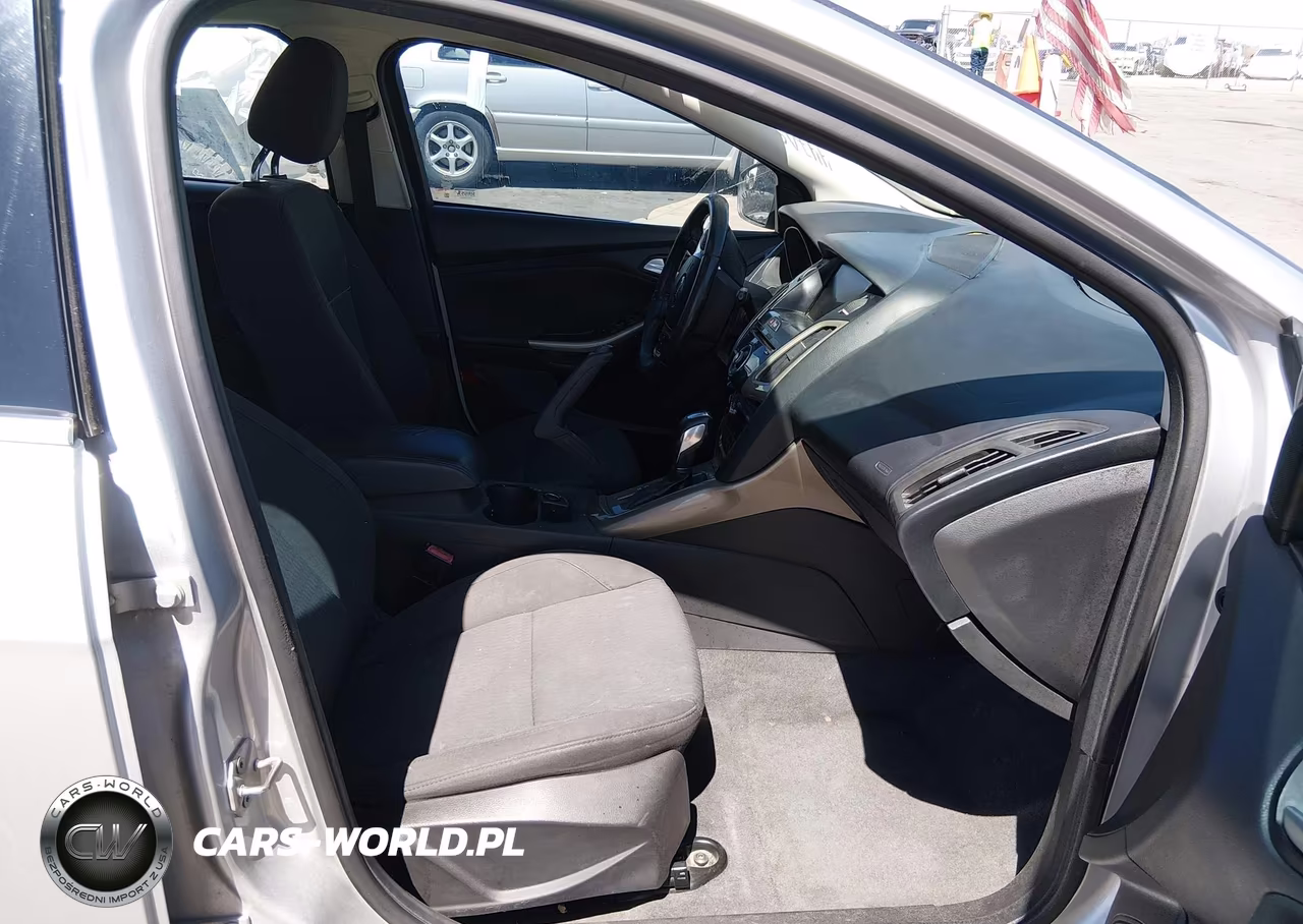 2012 Ford Focus Sel VIN:1FAHP3M2XCL129643 - 5