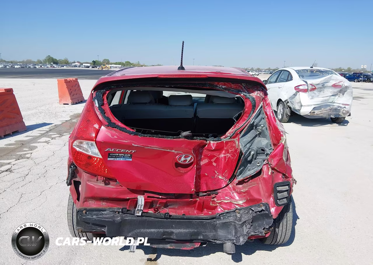 2013 Hyundai Accent Se VIN:KMHCU5AE5DU073772 - 16