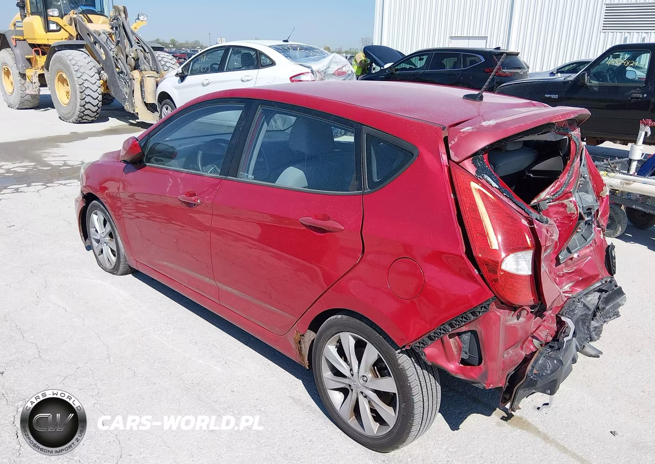 2013 Hyundai Accent Se VIN:KMHCU5AE5DU073772 - 3