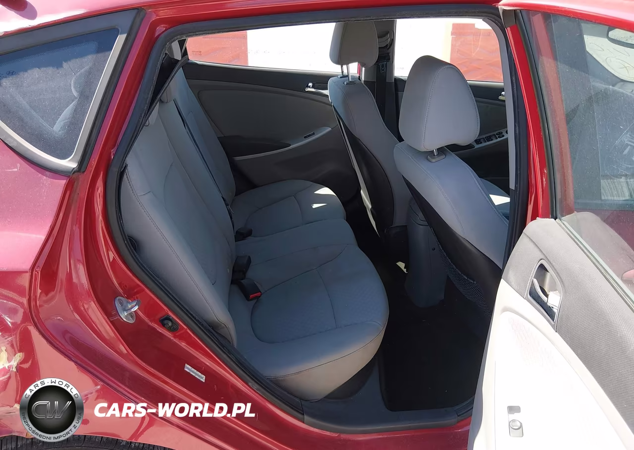 2013 Hyundai Accent Se VIN:KMHCU5AE5DU073772 - 8