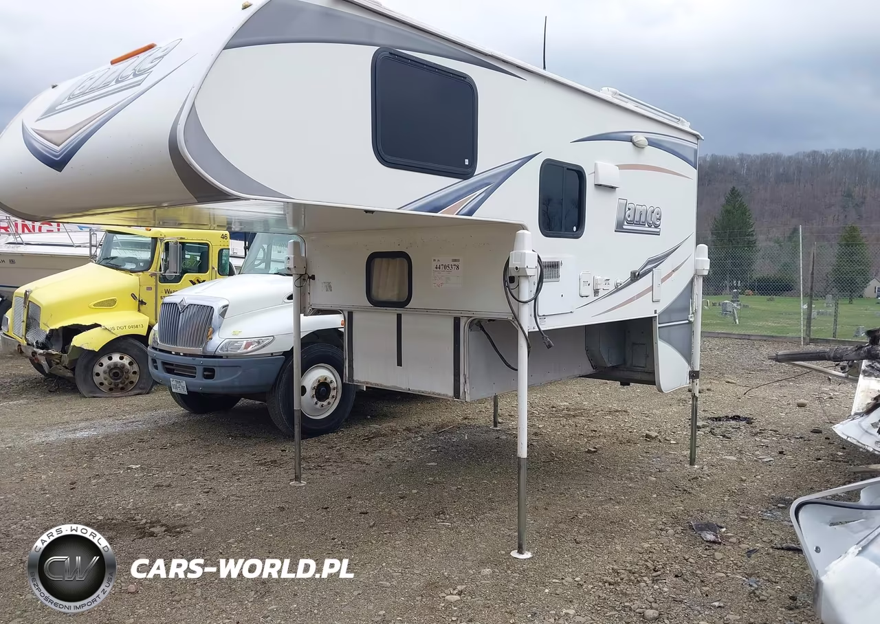 2013 Lance 865 Truck Camper VIN:169251 - 2