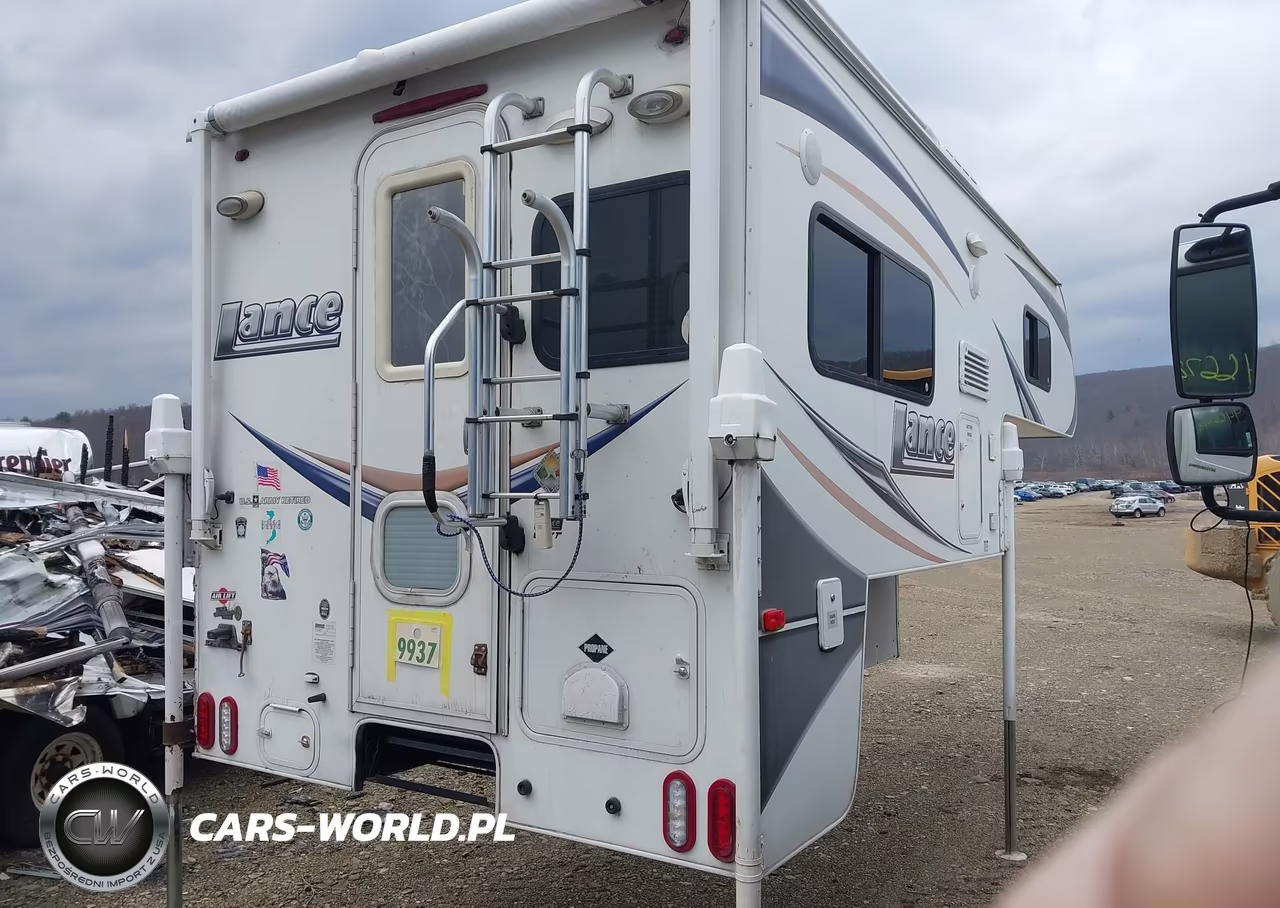 2013 Lance 865 Truck Camper VIN:169251 - 4