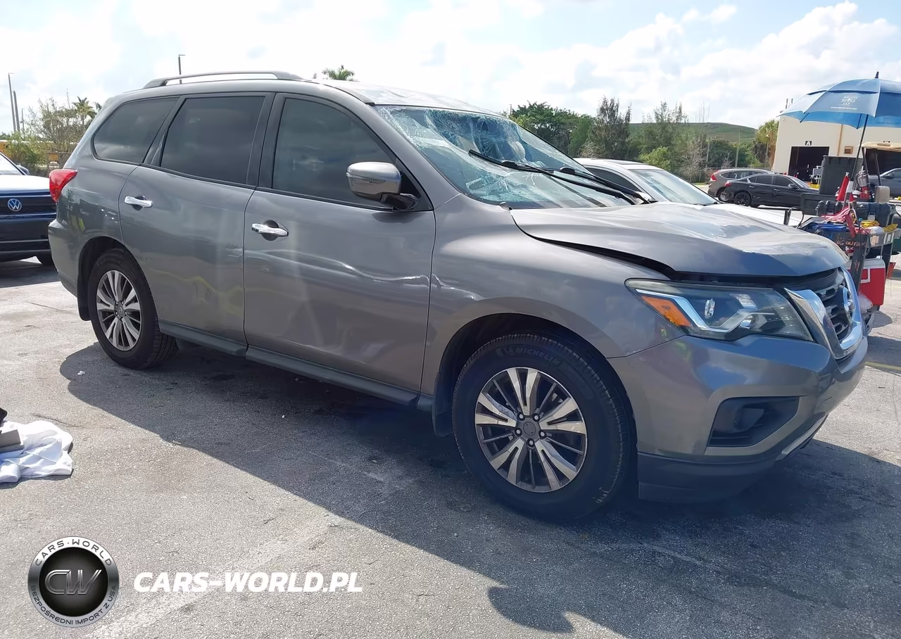 2019 Nissan Pathfinder S