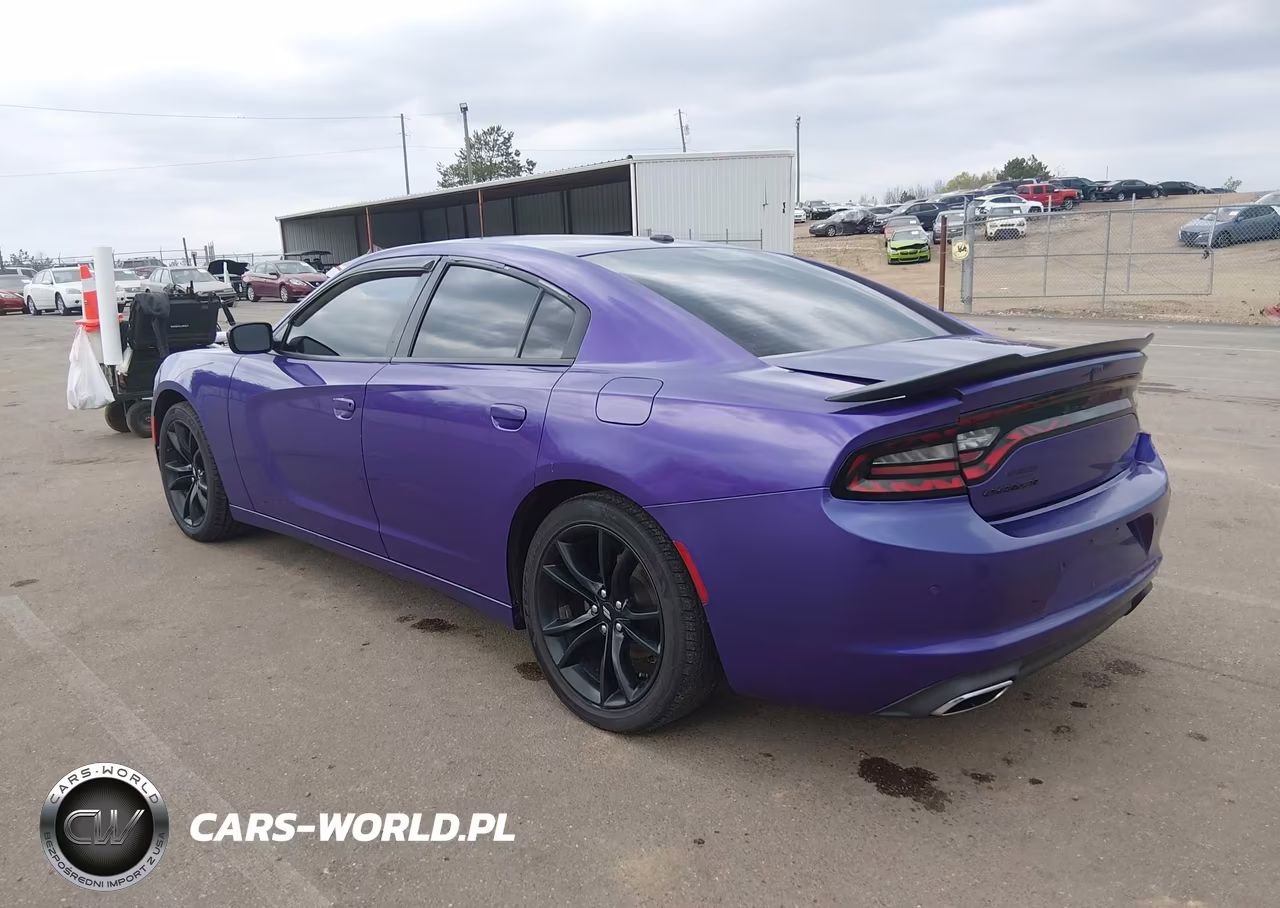2018 Dodge Charger Sxt Rwd VIN:2C3CDXBG2JH306431 - 3
