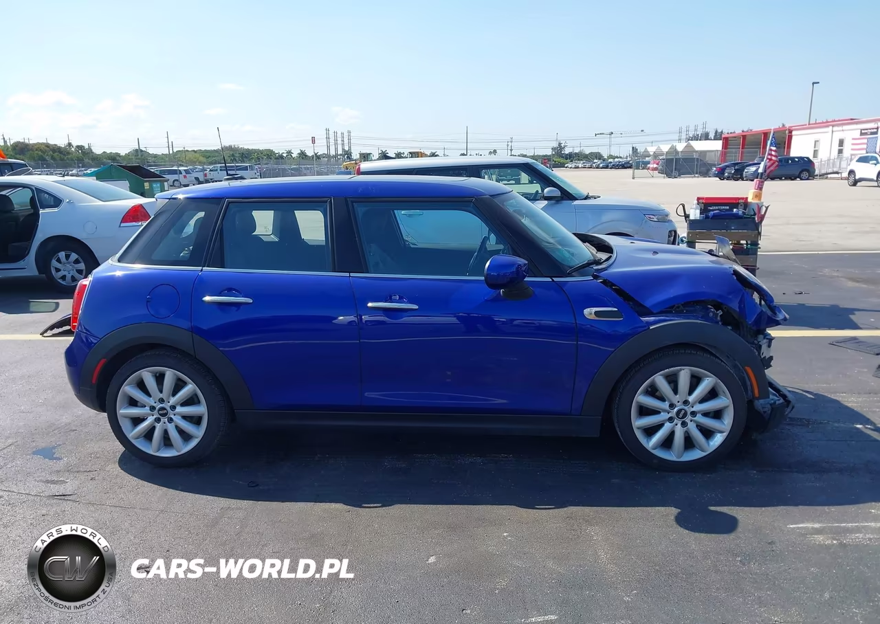 2021 Mini Hardtop Oxford Edition VIN:WMWXU7C09M2N55494 - 13