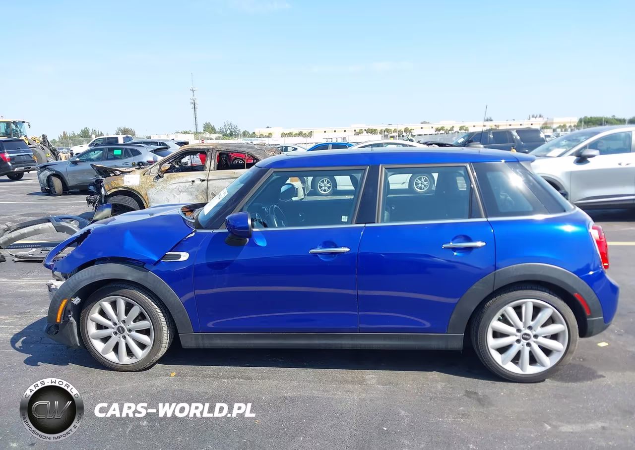 2021 Mini Hardtop Oxford Edition VIN:WMWXU7C09M2N55494 - 14