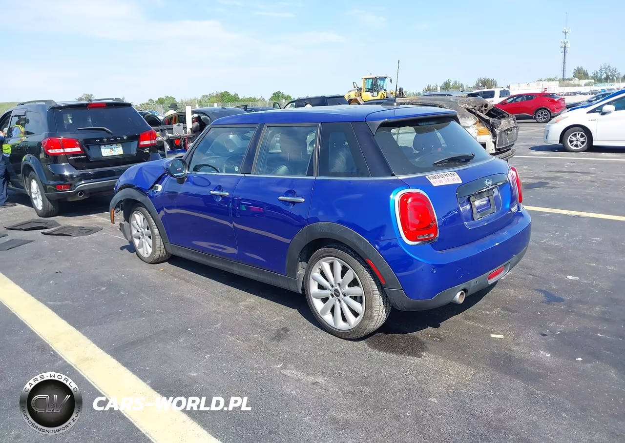2021 Mini Hardtop Oxford Edition VIN:WMWXU7C09M2N55494 - 3