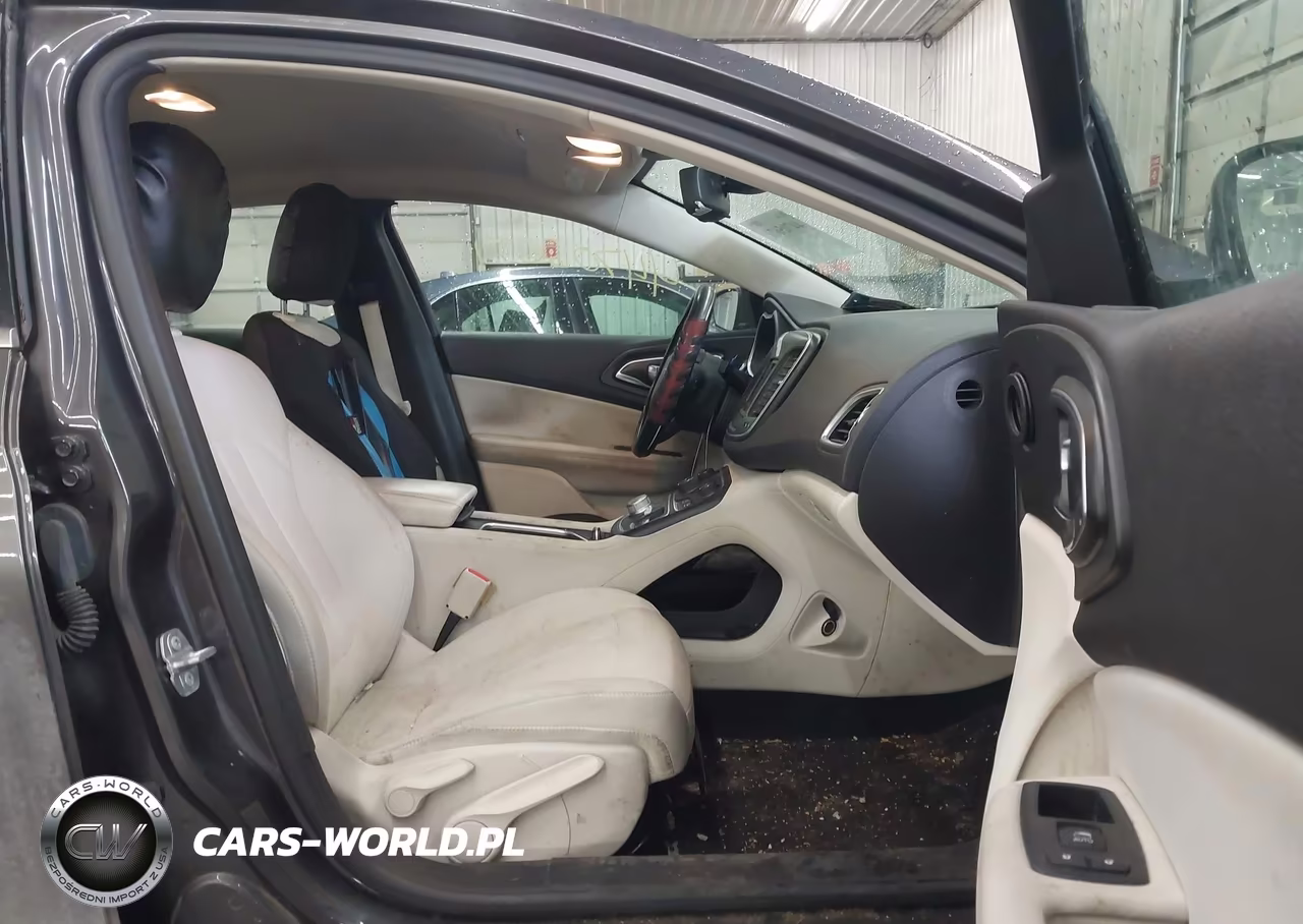 2016 Chrysler 200 Limited VIN:1C3CCCAB5GN183404 - 5