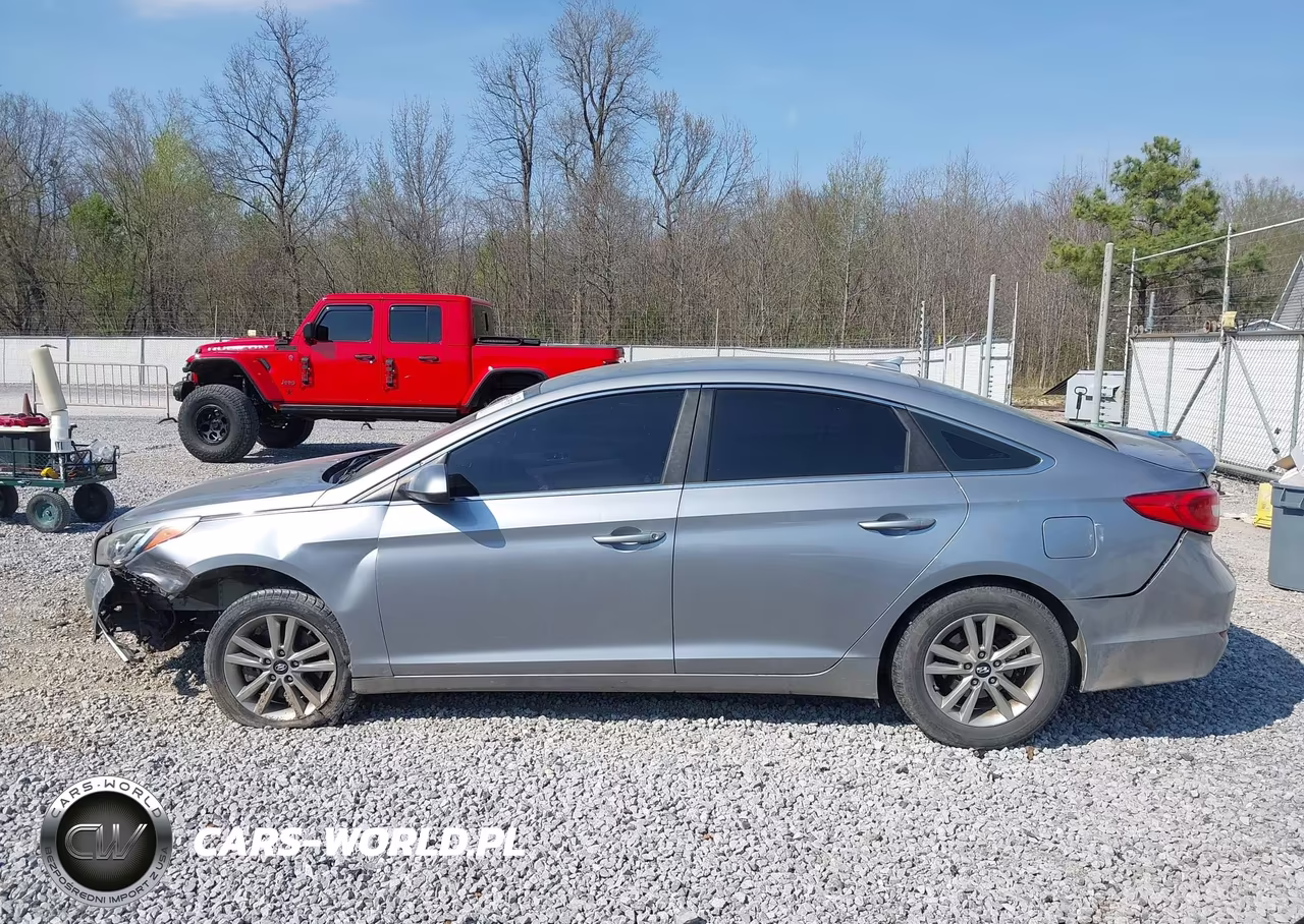 2015 Hyundai Sonata Se VIN:5NPE24AFXFH169626 - 15