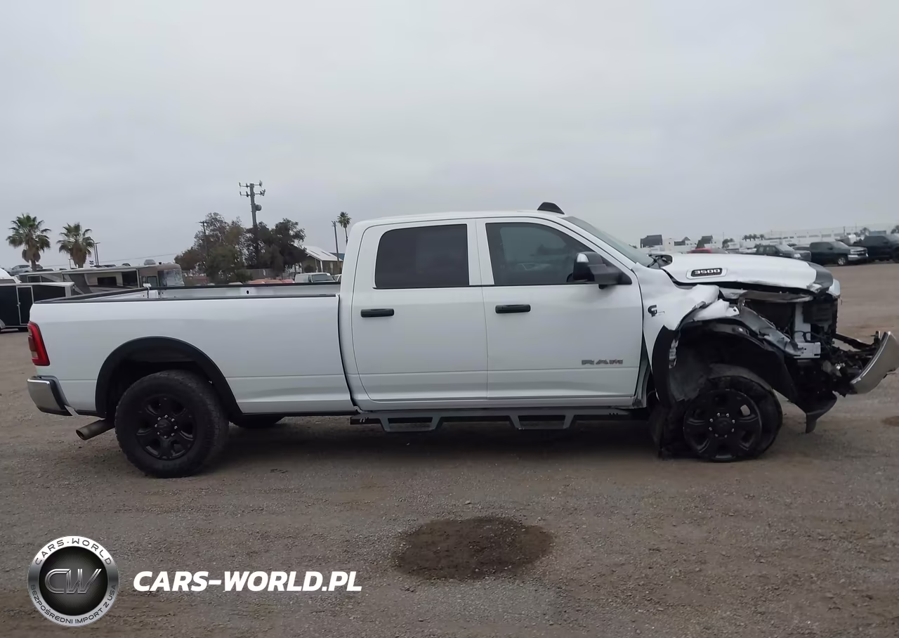 2020 Ram 3500 Tradesman 4X4 8' Box VIN:3C63R3GL7LG271097 - 13