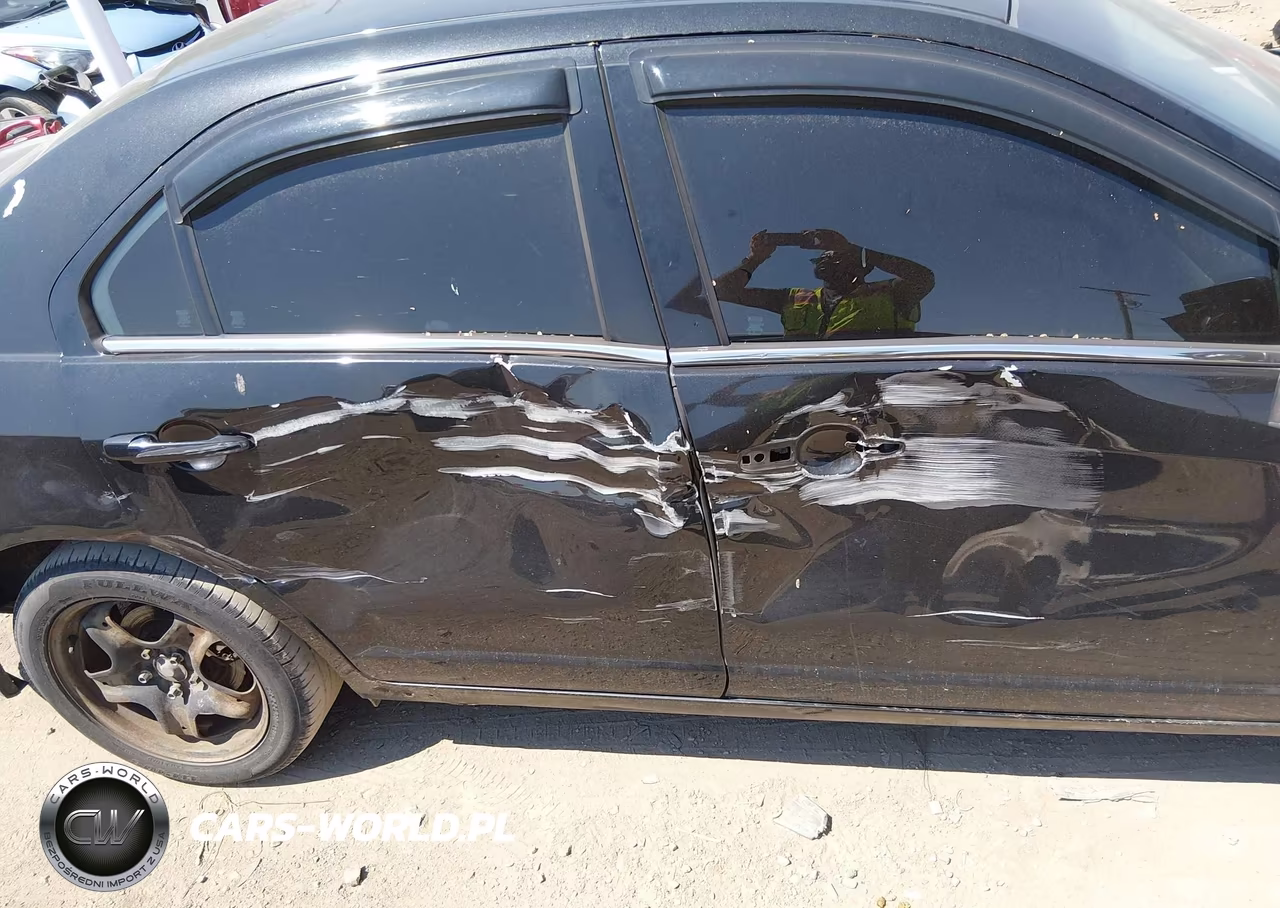 2011 Ford Fusion Se VIN:3FAHP0HA0BR267868 - 16