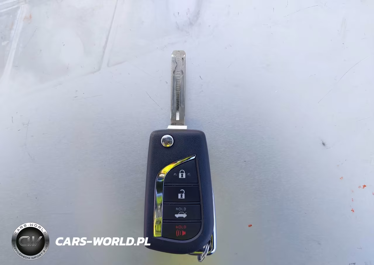 2021 Toyota Camry Le VIN:4T1C11AK9MU466455 - 11