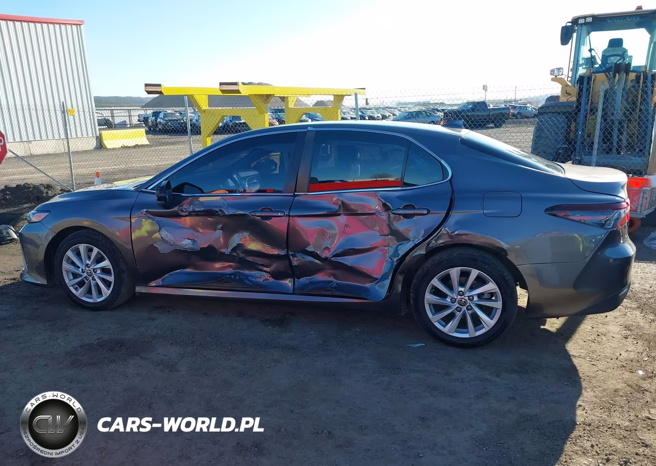 2021 Toyota Camry Le VIN:4T1C11AK9MU466455 - 15