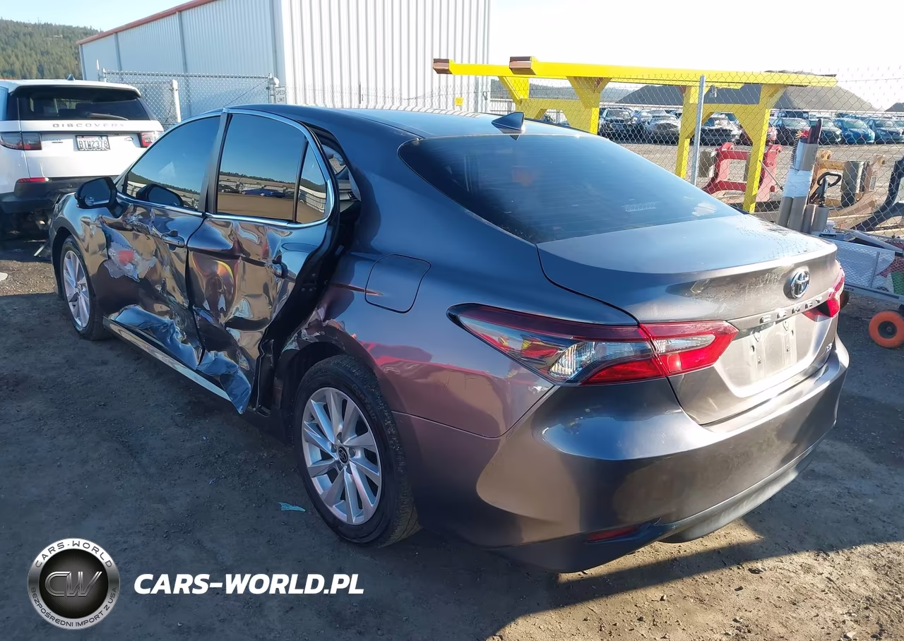 2021 Toyota Camry Le VIN:4T1C11AK9MU466455 - 3