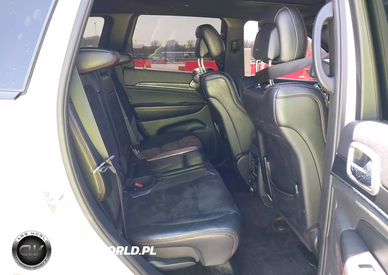 2018 Jeep Grand Cherokee Trailhawk 4X4 VIN:1C4RJFLG2JC418897 - 8