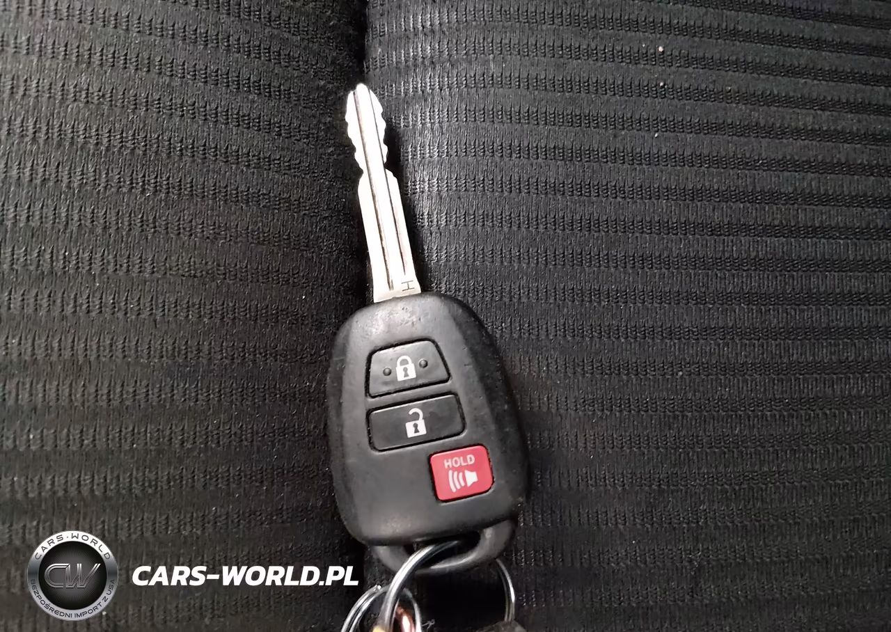 2018 Toyota Rav4 Le VIN:2T3BFREV7JW833565 - 11
