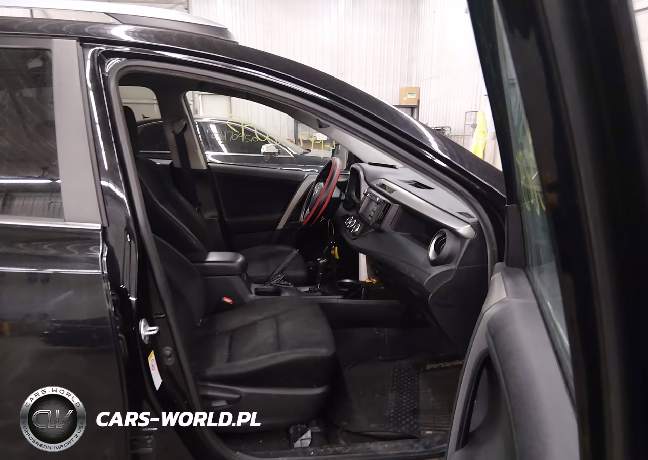 2018 Toyota Rav4 Le VIN:2T3BFREV7JW833565 - 5