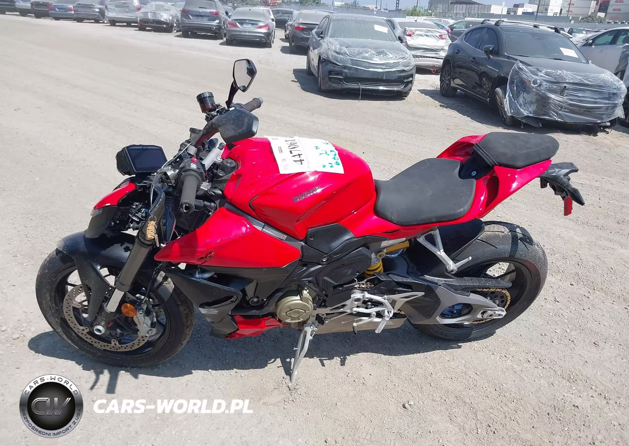 2026 Ducati Streetfighter V4-V4S VIN:ZDMFAK6W4TB001745 - 13