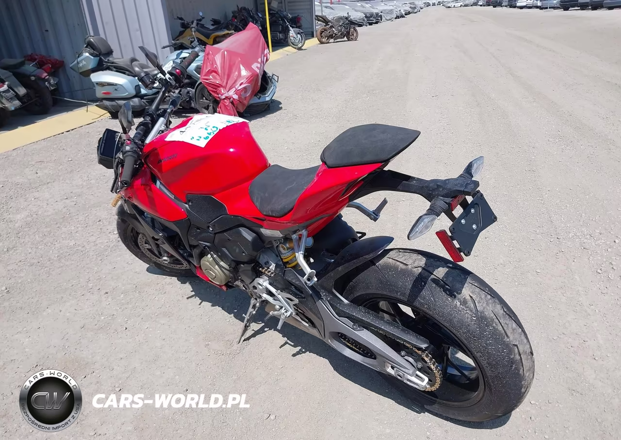 2026 Ducati Streetfighter V4-V4S VIN:ZDMFAK6W4TB001745 - 3