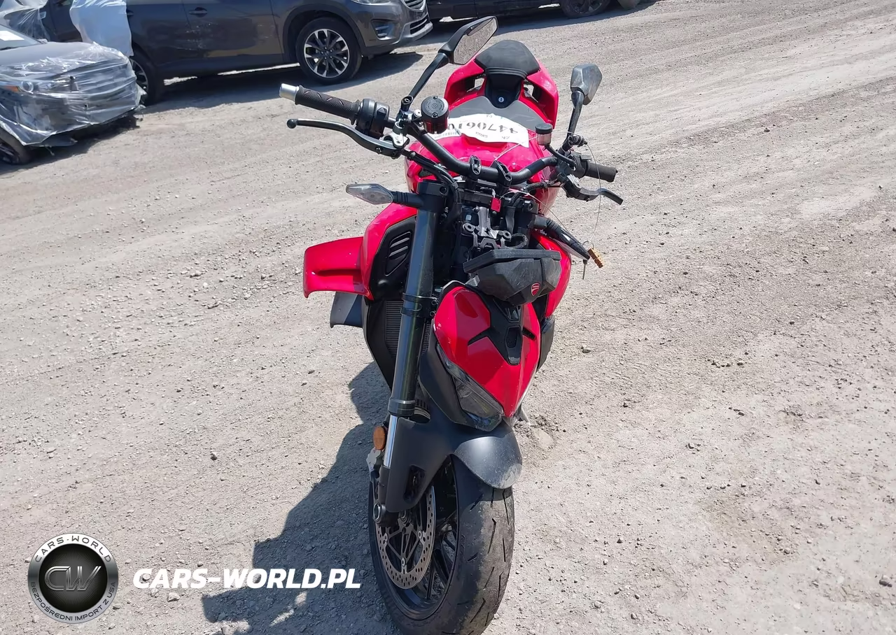 2026 Ducati Streetfighter V4-V4S VIN:ZDMFAK6W4TB001745 - 5