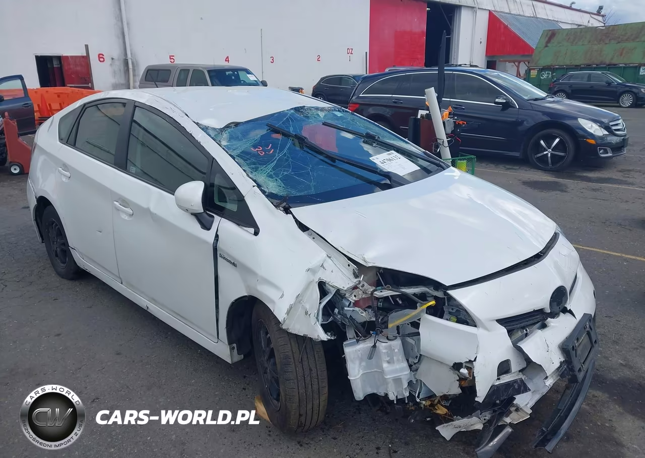 2015 Toyota Prius Two VIN:JTDKN3DU9F0444351 - 6