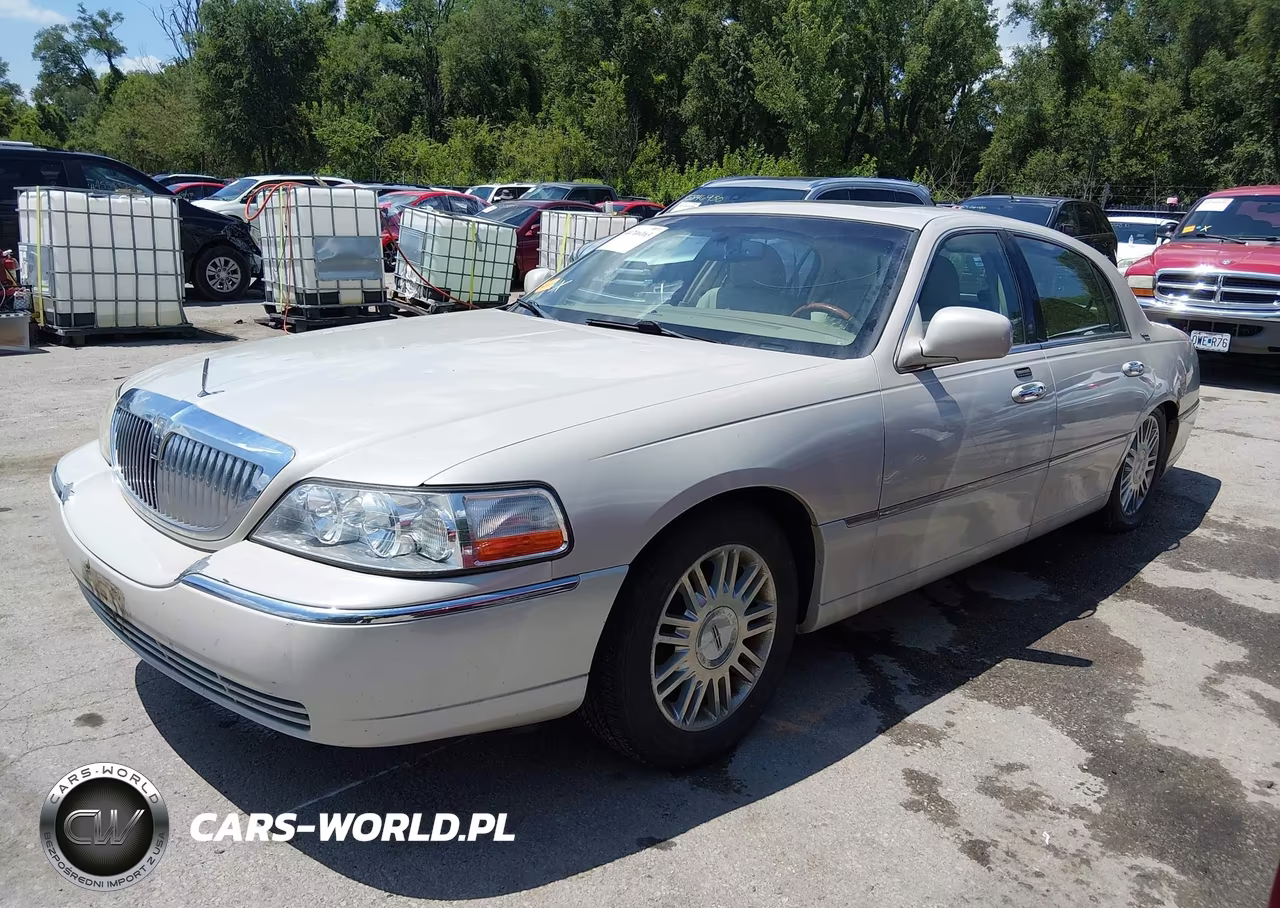 2007 Lincoln Town Car Signature Limited VIN:1LNHM82V07Y612916 - 2