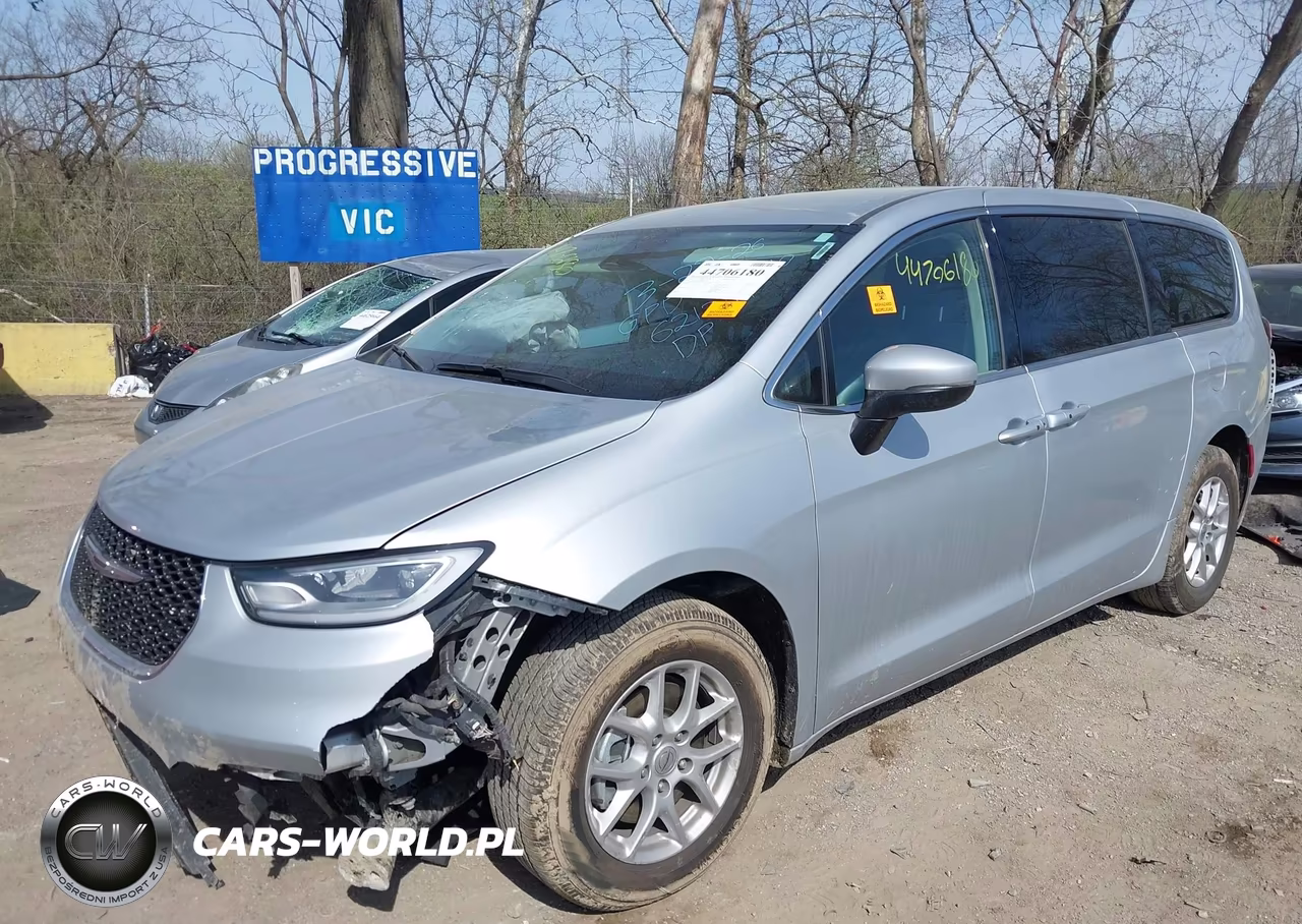 2023 Chrysler Pacifica Touring L VIN:2C4RC1BG0PR621284 - 2